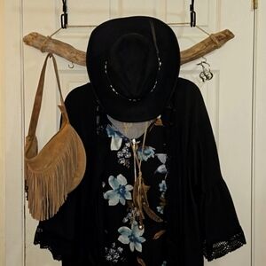 ☢️3 For $20. Eclipse-top,flowers,shades of blue